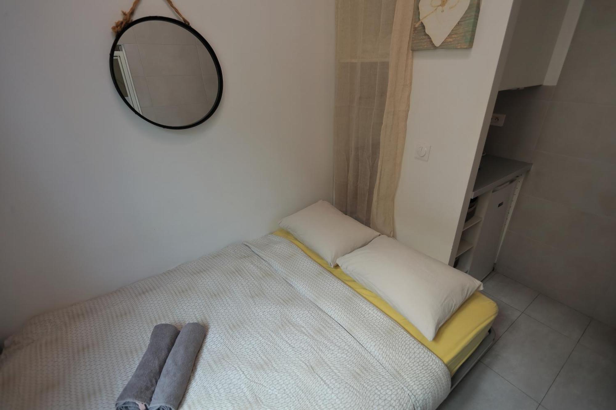 Apartment In The Heart Of *